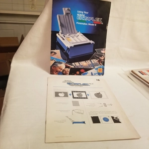 2 vintage 1981 EKTAFLEX Kodak pieces manuals