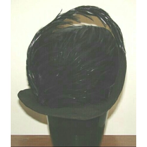 Gorgeous Ell-enn originals Vintage hat cloche black w/black feathers