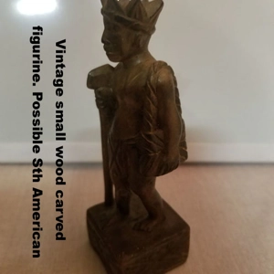 Vintage small wood carved figurine. Possible Sth American