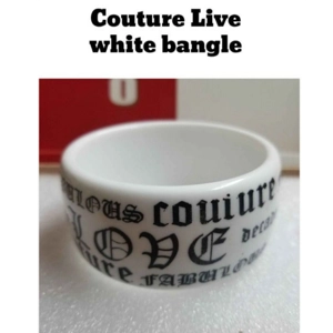 Couture Love Decadence white thick bangle