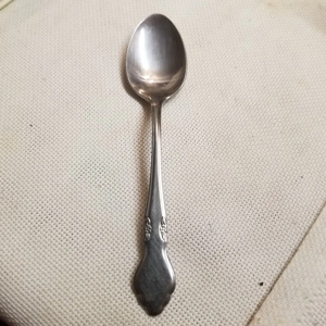 Oneida Northland Lissade dessert spoon