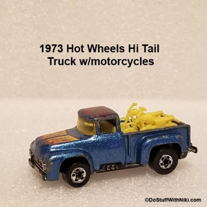 1973 Hot Wheels Hi Tail Truck w/motorcycles