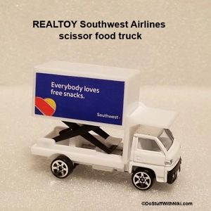 REALTOY Southwest Airlines scissor food truck