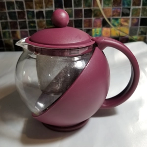 Winco GTP teapot plastic w/infuser. VGC