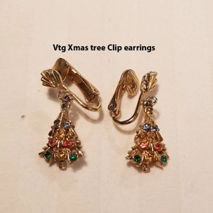 Vintage Christmas tree clip earrings