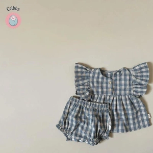 Newborn Summer Outfit with Rufflee Tee and Bloomer
