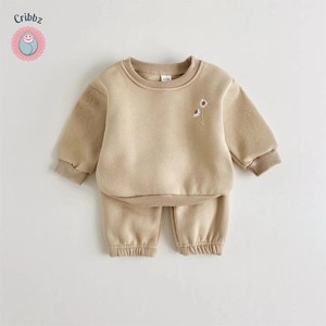Winter Plush Daisy Embroidery Sweatshirt and Pants Set