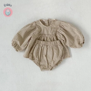 {Baby Girl Plaid Blouse and Shorts Set