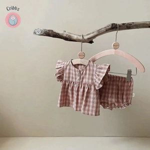 Newborn Summer Outfit with Rufflee Tee and Bloomer