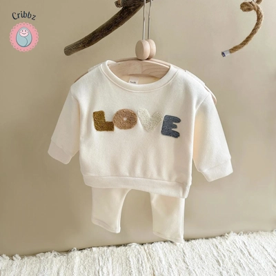 Newborn Baby Sweatshirt and Pants Set title=
