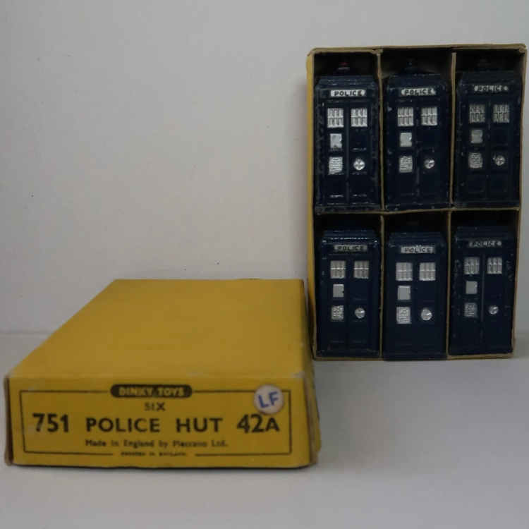 Dinky 751 Police Hut 42..