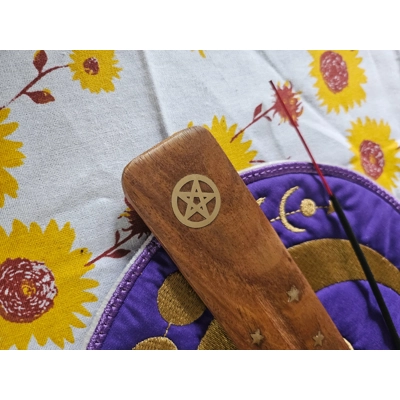 Pentacle Holder