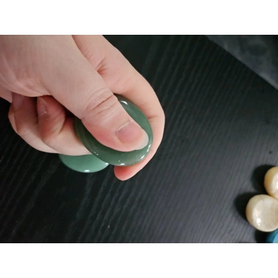 Aventurine thumbstone