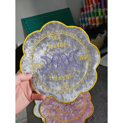Silver Pendulum Mat