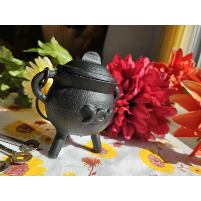 Triple Moon Cauldron Triple Moon Cauldron
