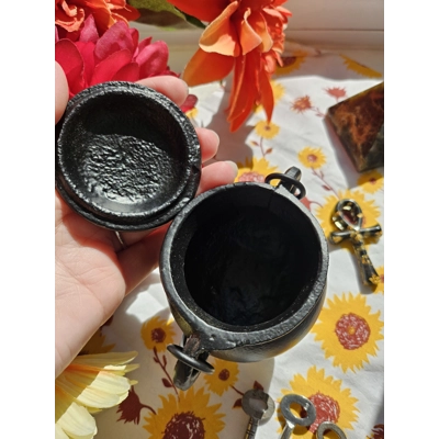 Cast Iron Cauldron Cast Iron Cauldron
