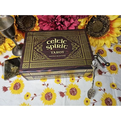 Celtic Spirit Tarot – Nicola McIntosh