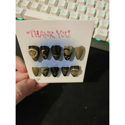 Green-Pink Colour-Shifting Holo Familiar Magic – Sun, Moon & Cat Press-On Nails
