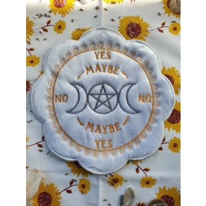 White Pendulum Mat