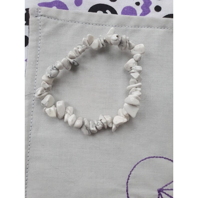 Howlite Chip Bracelet