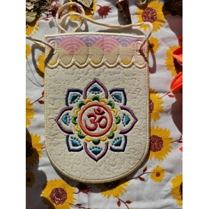 Om (Aum) Pennant