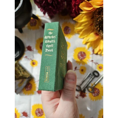 The Witches' Wealth Spell Book - Cerridwen Greenleaf The Witches' Wealth Spell Book - Cerridwen Greenleaf