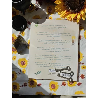 The Book of Kitchen Witchery - Cerridwen Greenleaf