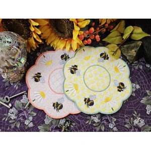 Bumblebee & Daisy Candl..