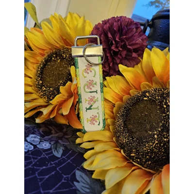 CUNT Floral Keyring