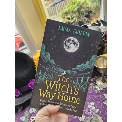 A Witch's Way Home - Emma Griffin