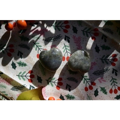 Labradorite Heart (30 mm)