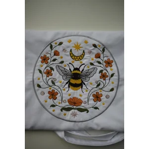 Bee tote bag