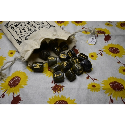 Labradorite Runes