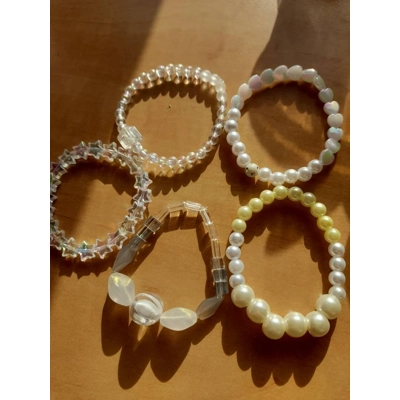 Clear white pearl style elasticated bead bracelets - 5 pack