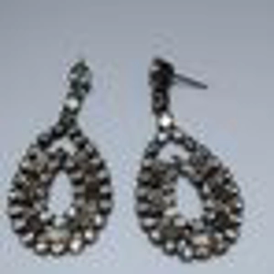 Antique drop
