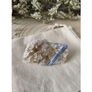 Matriz de Cianite Azul com Quartzo - 49g