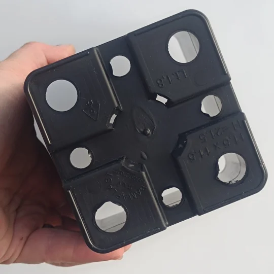 Square pot, 11,5x11,5x21,5, plastic, black
