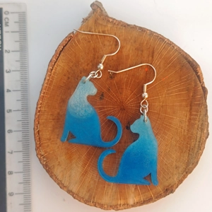 Sitting cat, cat earrin..