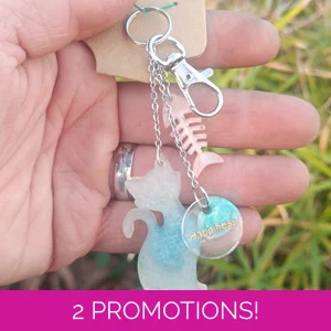Happines cat keychain, epoxy