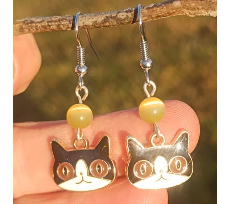 Tuxido cat earrings