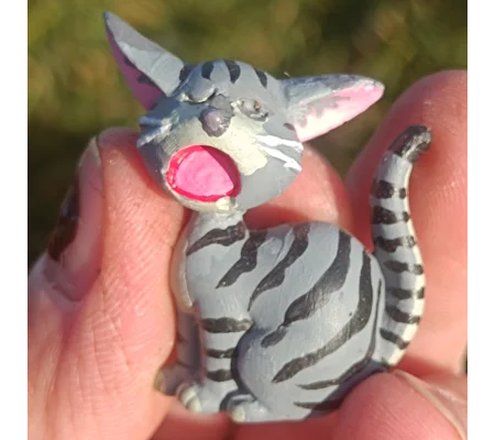 Meow cat magnet, silver tabby