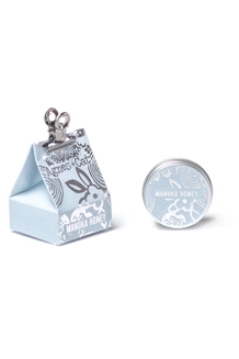 Agnes and Cat Manuka Ho..