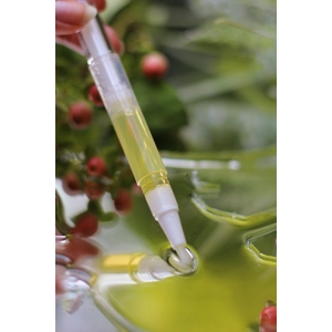 Fall Feels Cuticle Oil ..