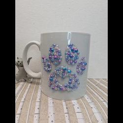 Blue/pink paw