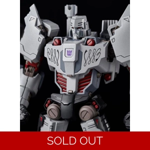 Megatron: Flame Toys Furai M..
