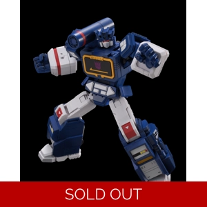 Soundwave: Flame Toys Transf..