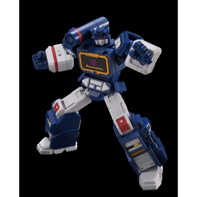 Soundwave: Flame Toys Transformers Furai Model Kit