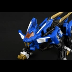 Blade Liger RMZ-001: Zoids Realize Model 1:100 Scale Model Kit