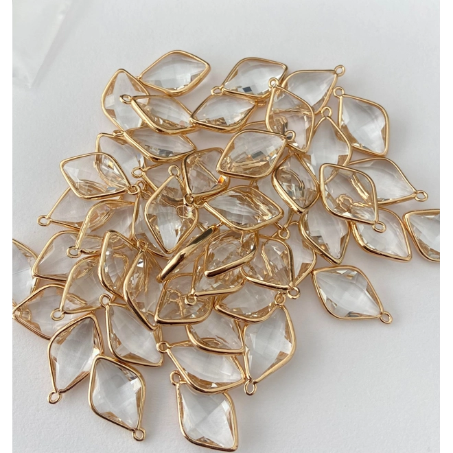 Additional Image for DIAMOND SHAPE COPPER CRYSTAL 1 pair