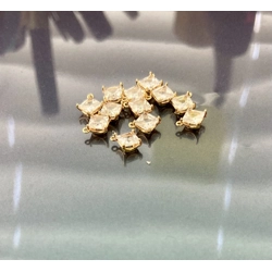 SQUARE GOLD COLOUR BRASS CHARM